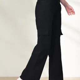 LINARIA Women Classic High-Rise Clean Look Bootcut Jeans-picture-31