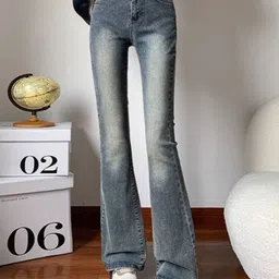 Outzidr Blue Patch Pocket Wide Leg Jeans-picture-10