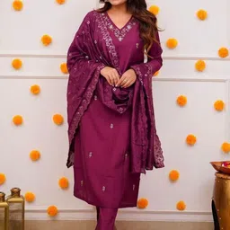 AG TEXTILE Women Ethnic Motifs Embroidered Regular Thread Work Kurta with Trousers & With Dupatta-picture-36