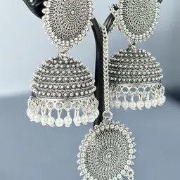shreeji jewels Pearls Beaded Dome Shaped Jhumkas And Maang Tika image 4