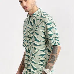 SHOWOFFFF Men Smart Slim Fit Printed Casual Shirt image 5