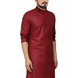 Krudha Fashion Men Flared Sleeves Thread Work Kurta image 4
