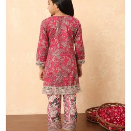 READIPRINT Three Fourth Sleeves Floral Printed Lace Embellished Kurta & Pant - Pink image 3