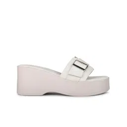 Inc 5 Women Textured Wedge Sandals with Buckles image 4