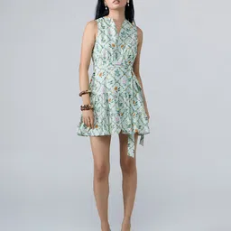 20Dresses Women Floral Print V Neck Fit & Flare Mini Dress with Belt-image-13