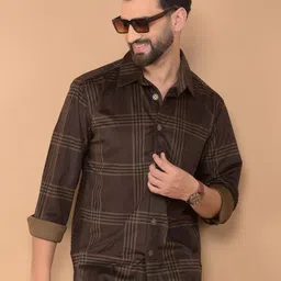 Crimsoune Club Men Classic Spread Collar Checked Cotton Slim Fit Casual Shirt-image-79