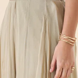 RANGMANCH BY PANTALOONS Embroidered Top With Palazzo & Shrug image 5