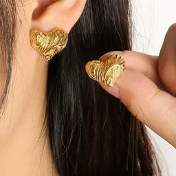 Designs & You Women Heart Shaped Studs Earrings-picture-13