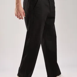 Calvin Klein Jeans Men Relaxed Fit Mid-Rise Flat-Front Cotton Trouser image 4