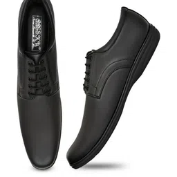 Aaeshu Men Black Solid Lightweight Lace-Ups Formal Shoe image 3