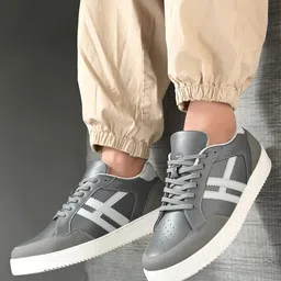 Mactree Men Colourblocked PU Sneakers image 5