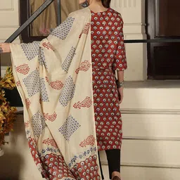 Taavi Women Ethnic Motifs Printed Cotton Straight Kurta with Trousers & Dupatta image 4
