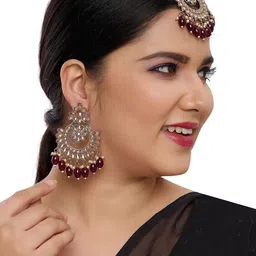 Women Click Gold-Plated Stone-Studded Jewellery Set image 3