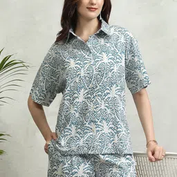 Tokyo Talkies Blue Floral Printed Pure Cotton Shirt & Shorts-image-18