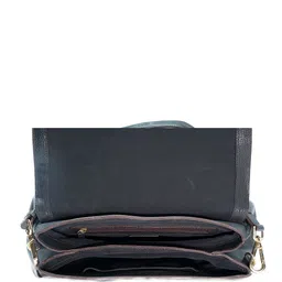 RI2K LONDON Women Textured Leather Handheld Bag image 4
