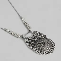 LAIDA German Silver Silver-Plated Oxidised Necklace image 3