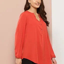 Qurvii Crepe Shirt Style Top image 3