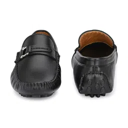 Prolific Men Black Solid Formal Loafers image 2