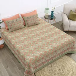 Texstylers Green & Multicoloured Floral 210 TC Queen Bedsheet with 2 Pillow Covers-image-68