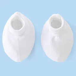 Babyhug 100% Cotton Solid Colour Mittens & Booties Set - White image 4