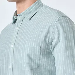 Peregrine by Pantaloons Men Striped Casual Shirt image 3