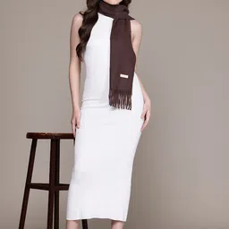 Cayman Woollen Stole image 2