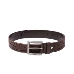 Levis Men Textured Leather Belt image 3