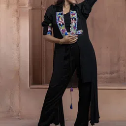 GloballyRonakRBafna Embroidered Top & Jacket With Trouser Co-Ords image 3