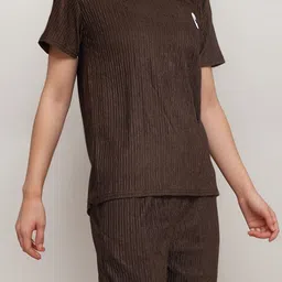 Lugo Self Design Round Neck T-Shirt With Shorts image 2