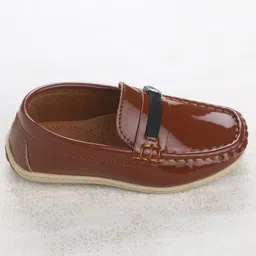 Cute Walk by Babyhug Slip On Loafers - Brown image 4