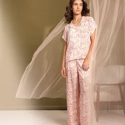 ETC Floral Printed Lapel Collar Pyjamas Set image 2