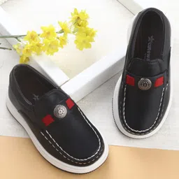 Cute Walk by Babyhug Slip On 3D Applique Loafers - Black-picture-19