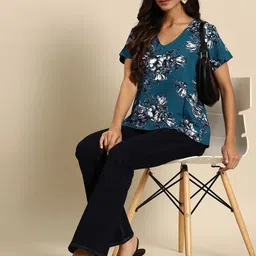 DressBerry Women Floral Print Top image 1