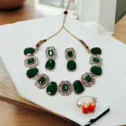 Women Click Stone-Studded Jewellery Set-picture-44