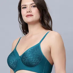 In Care Bra Medium Coverage Heavily Padded image 3