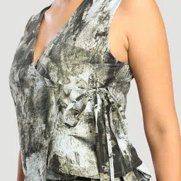 Bene Kleed Women Abstract Printed Adjustable Wrap Top with Side Knot image 4