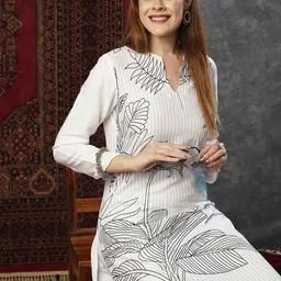 GoSriKi Floral Printed Regular Straight Kurta with Trousers image 2