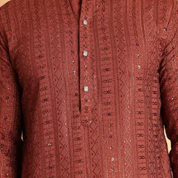 Jompers Men Geometric Embroidered Sequinned Kurta image 2