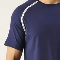 AMSWAN Men Applique T-shirt image 3