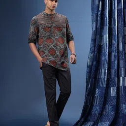 Taavi Pure Cotton Ethnic Motifs Printed Roll-Up Sleeves Ajrakh Kurta image 3