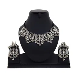 VRAJ CREATION Kundan-Studded Jewellery Set image 2