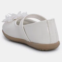 Mine Sole Floral  Applique Detailed  Ballerinas - White image 5