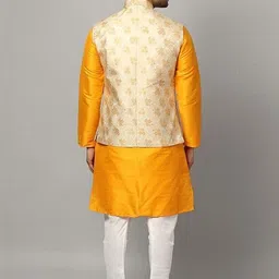 Uri and MacKenzie Men Regular Kurta with Churidar image 4
