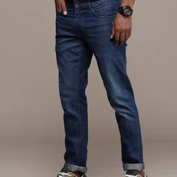 WROGN Men Slim Fit Light Fade Stretchable Jeans-picture-35