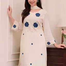 Siya Fashion Women Embroidered Regular Thread Work Kurta with Trousers & With Dupatta image 4