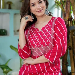 DIVASTRI Women Leheriya Printed Sequinned Kurta image 2