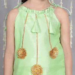 KID1 Silk Woven Sleeveless Floral Gotta Lace Embellished Kurti With Parsi Salwar Set - Green image 5