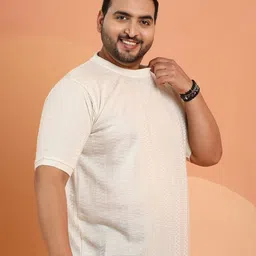 Instafab Plus Self Design Round Neck Short Sleeves Cotton T-shirt image 2