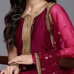 Varanga Women Solid Kurta with Trousers & Dupatta image 3