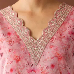 Jaipur Kurti Women Floral Embroidered Regular Beads and Stones Kurta with Trousers & With Dupatta image 3